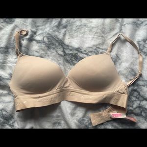 Victoria secret wear everywhere push-up bra